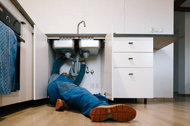 Professional Leak Detection technician working in Battle Creek, MI